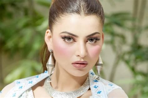  Calculating Urvashi Rautela's Net Worth and Success in Bollywood 