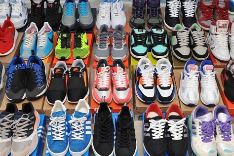  Expanding Your Collection: A Guide to Shoe Shopping 