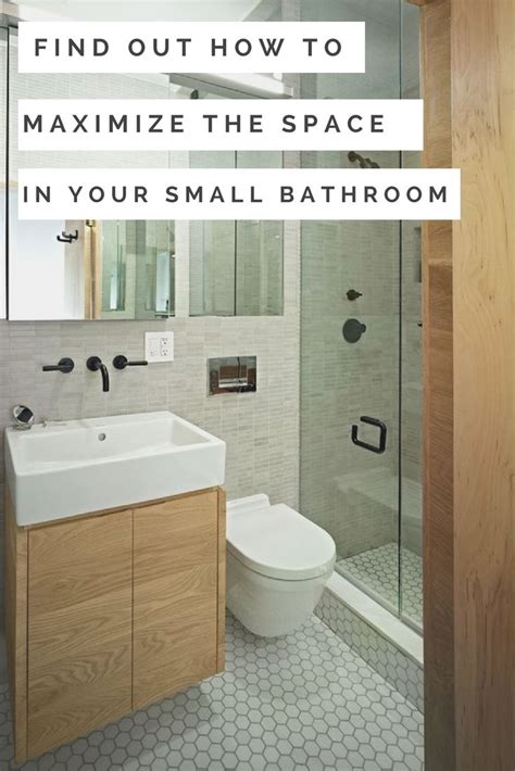  Maximizing Space in a Compact Layout: Creating Style in a Small Bathroom 