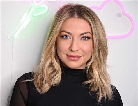 A Closer Look at Stassi Lyn's Figure