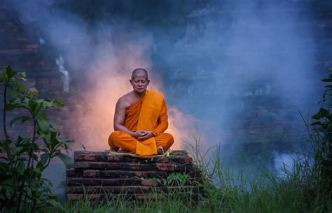 A Journey of Self-Reflection: The Significance of Meditation in Buddhist Temples