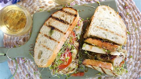 Adding a Twist to Timeless Sandwiches: Creating Unforgettable Midday Meals