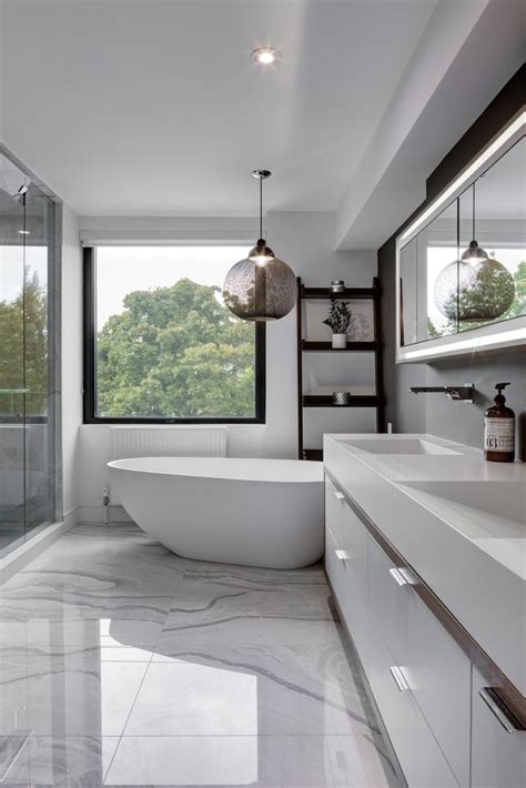 Aesthetic Appeal and Modern Bathroom Décor