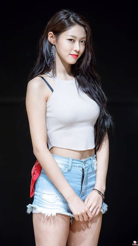 Age and Height of Kim Seolhyun