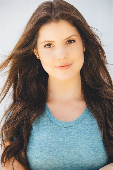 Amanda Cerny Bio