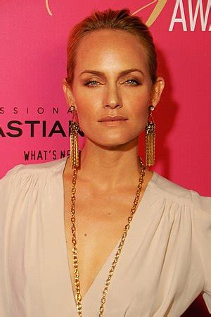 Amber Valletta's Height Revelation