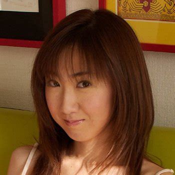 Anna Suzukaze: Biography of a Rising Star