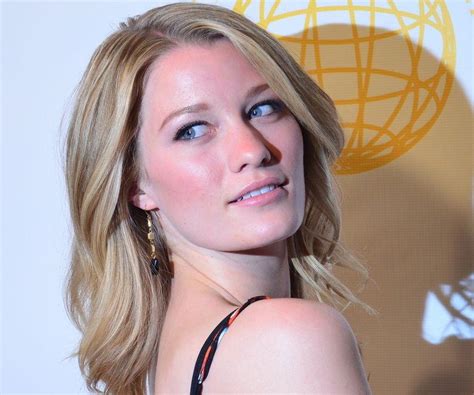 Ashley Hinshaw Bio