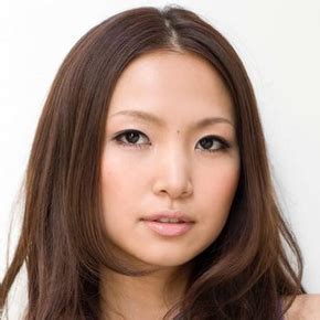 Biography of Izumi Tokuda