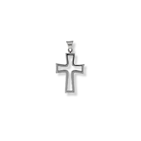 Boost Your Confidence: How to Rock a Stylish Silver Cross Pendant