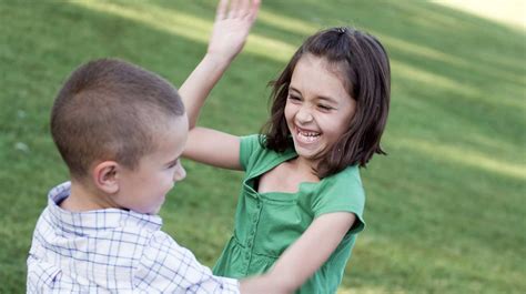 Building a Strong Connection between Siblings through Collaborative Activities