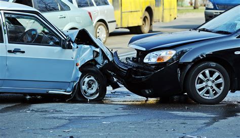 Can Dreaming of Tragic Car Collisions Offer Prophetic Insights or Cautions?
