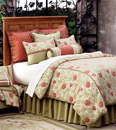 Choosing the Right Bedding for Different Seasons