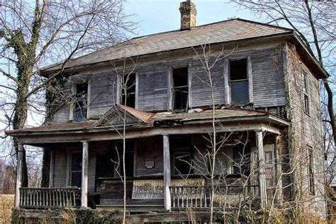 Common Causes of Dreams about House Deteriorating