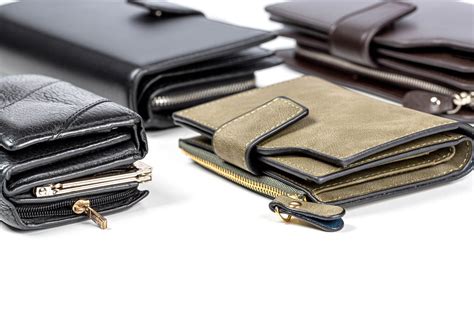 Consider Your Storage Needs: Different Types of Wallets for Various Items