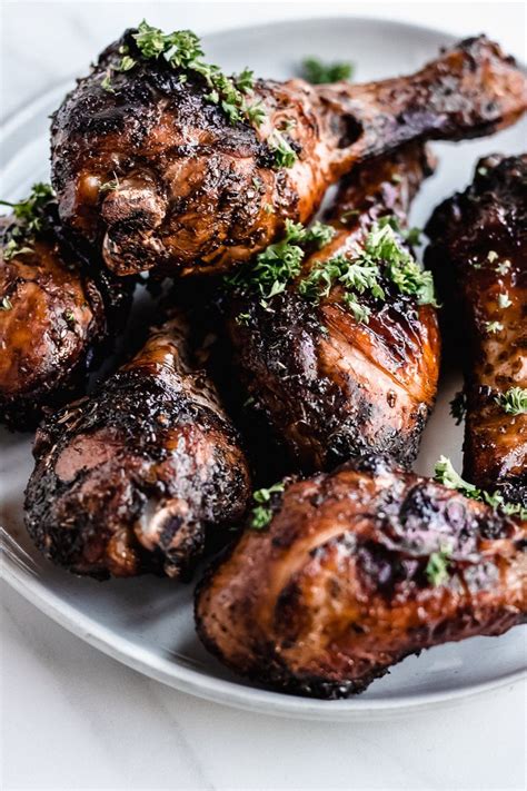 Creating Unique and Flavorful Marinades for Irresistible Chicken Drumsticks