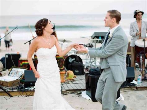 Dancing the Night Away: Selecting Your Wedding Music