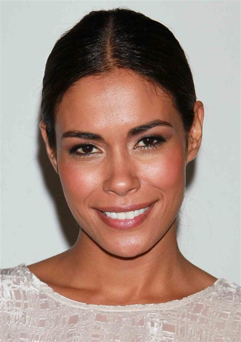 Daniella Alonso Height