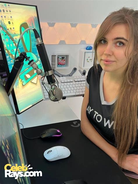 Danucd Dana: A Rising Star in the Gaming World