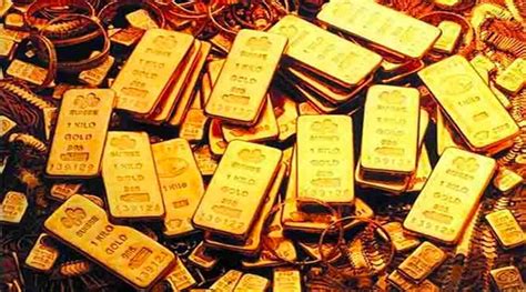 Decoding Dreams of Carrying Gold: Unveiling its Significance