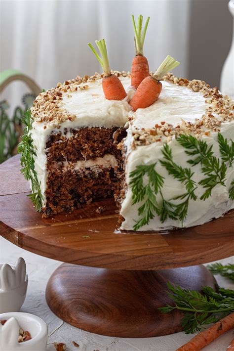 Decorating Tips for a Stunning Presentation of a Carrot Confection