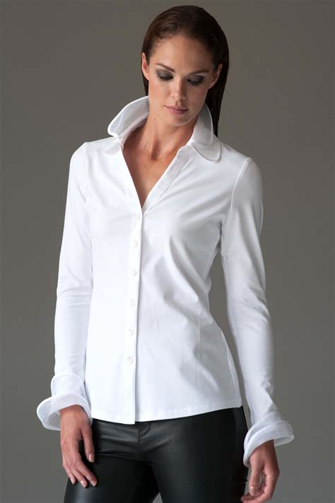 Desiring the Ideal White Blouse: A Personal Quest for the Perfect Style