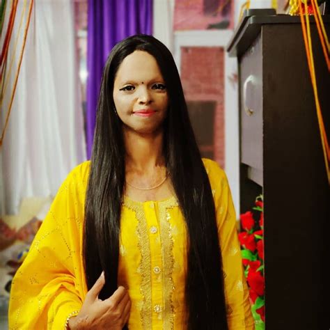 Details on Laxmi Agarwal's Years on Earth