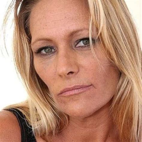 Discover Debi's Age, Height, and Figure