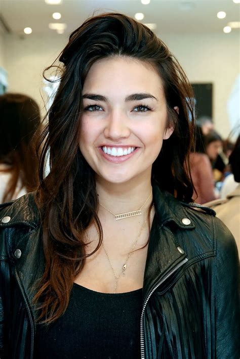 Discover Hailee Lautenbach's Financial Status