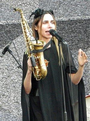 Discover Pj Harvey's Financial Achievements