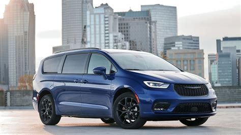 Discover the Versatility of Minivans for Family Adventures