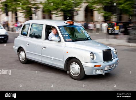 Discovering the Advantages of Choosing a Traditional London Taxi