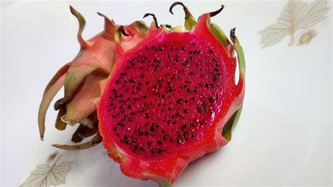 Discovering the Spectrum of Dragon Fruit Colors