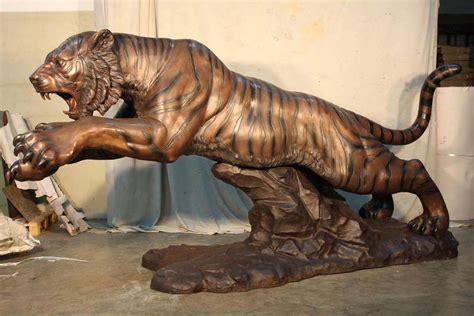Diving into the History of the Majestic Tiger Sculpture: A Captivating Journey through the Ages