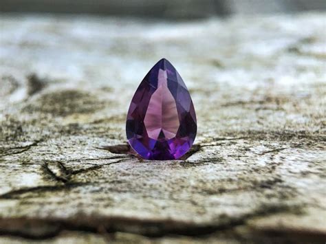 Dream about a Vanished Gemstone: Its Symbolism Explored