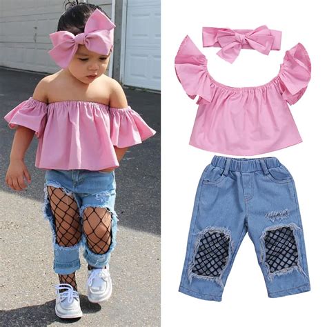 Dressing Pair of Baby Girls: Stylish and Enjoyable Coordinated Outfit Suggestions