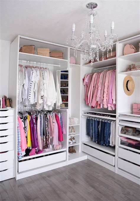 Dressing Up Your Space: Mastering the Art of Wardrobe Organization