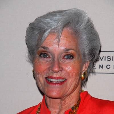 Early Life and Education of Lee Meriwether