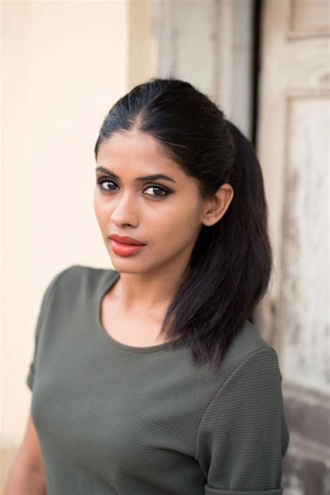 Early Years and Family Background of Anjali Patil