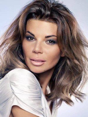 Edyta Gorniak's Years and Stature