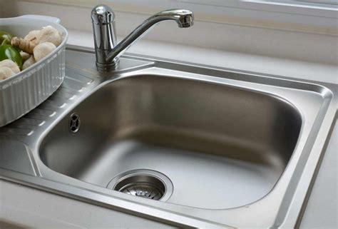 Effective Tips for Faucet Cleaning: Keeping Your Sink Sparkling