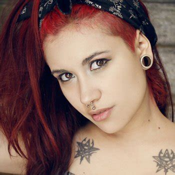 Ellys Suicide's Age and Height