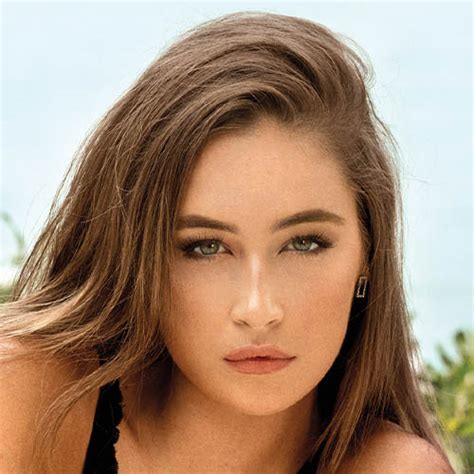 Elsie Hewitt: Career and Achievements