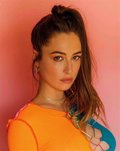 Elsie Hewitt: Personal Life and Net Worth