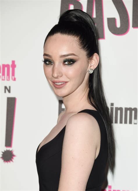 Emma Dumont's Struggle with Body Image