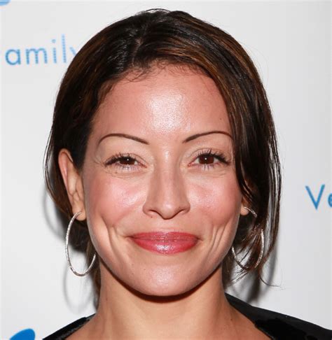 Emmanuelle Vaugier: A Glimpse into Her Early Life and Career Journey