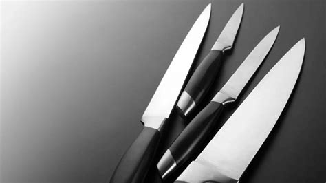 Essential Factors to Consider When Selecting Kitchen Knives