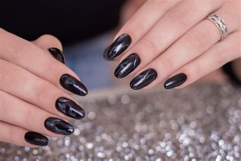 Essential Tips and Tricks for Maintaining and Enhancing Your Exquisite Nail Length