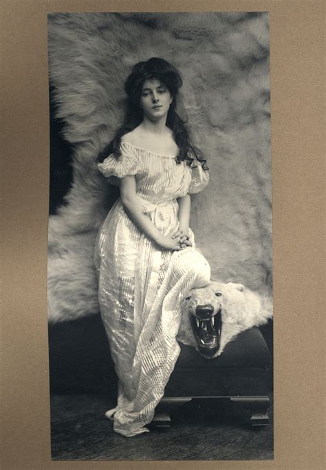 Evelyn Nesbit Financial Status and Physique