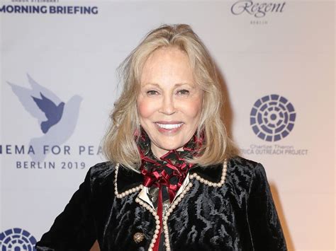 Exploring Faye Dunaway's Impressive Wealth